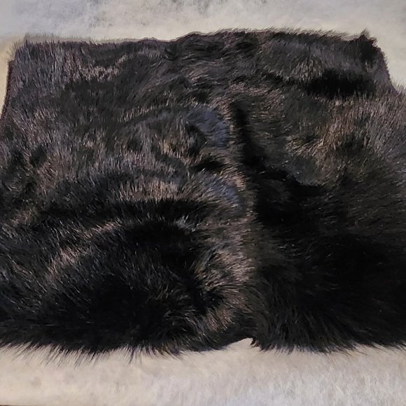 COPY - Rafael Sanchez faux fur - Picture 5 of 5